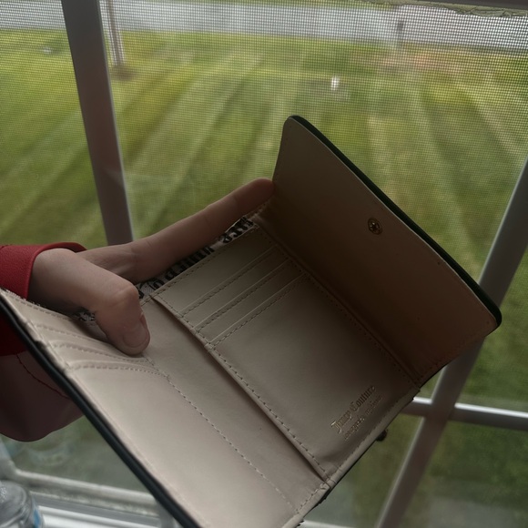 Juicy Couture Wallet - Picture 3 of 4